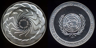 1971 United Nations Peace Doves Franklin Mint .925 Silver ,26.9 grams