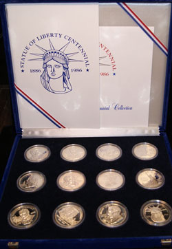 Statue of Liberty Centennial Medal / Coin Set