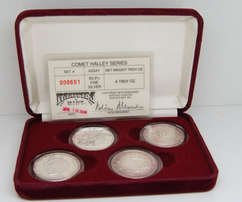 Halley's Comet Silver Set 1986 .999 Fine Silver Set Weight: 4 Ounces Set # 000691 Silver Set